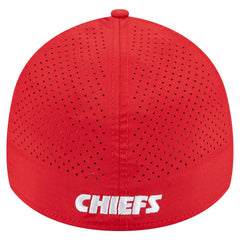 Kansas City Chiefs New Era Perforated 39THIRTY Flex Hat Red | NFL