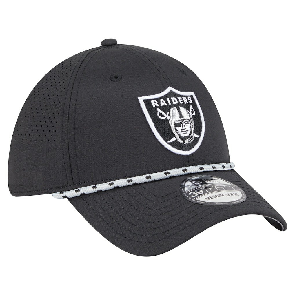 Las Vegas Raiders New Era Perforated 39THIRTY Flex Hat Black | NFL