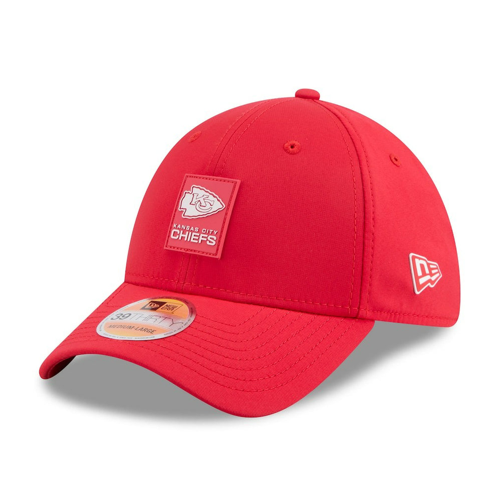 Kansas City Chiefs New Era 2025 Sideline 39THIRTY Flex Hat Red | NFL