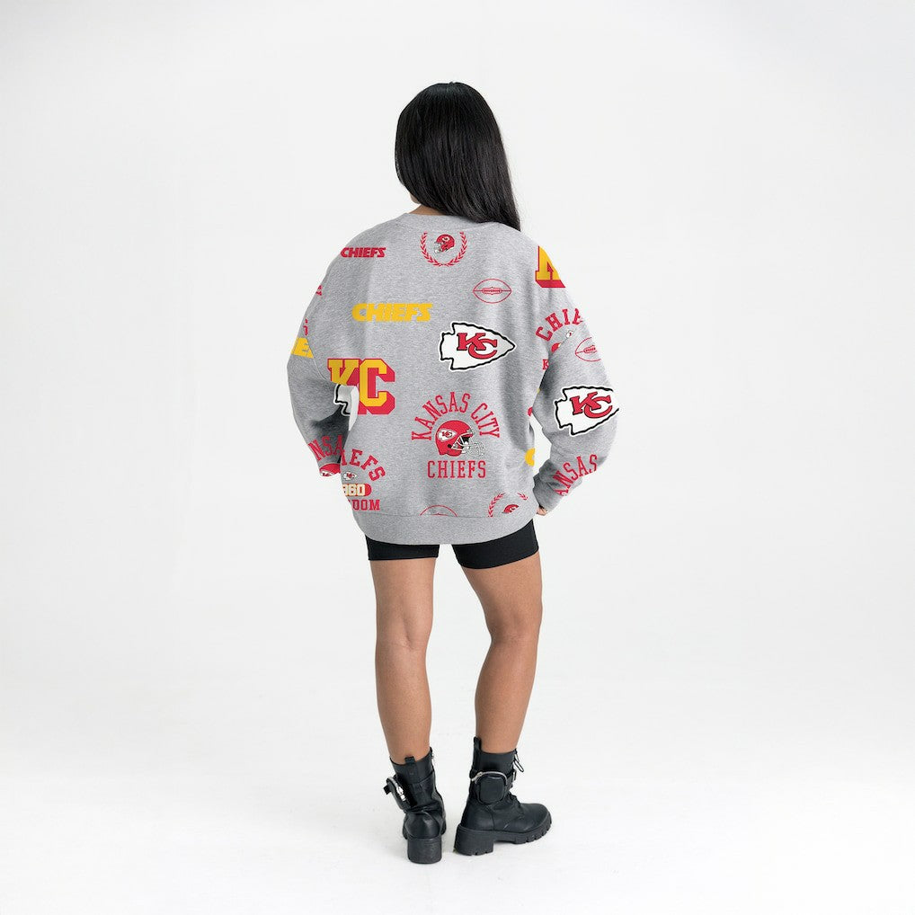 Kansas City Chiefs Gameday Couture Women's Always On Repeat Fleece Sweatshirt Heather Gray | NFL