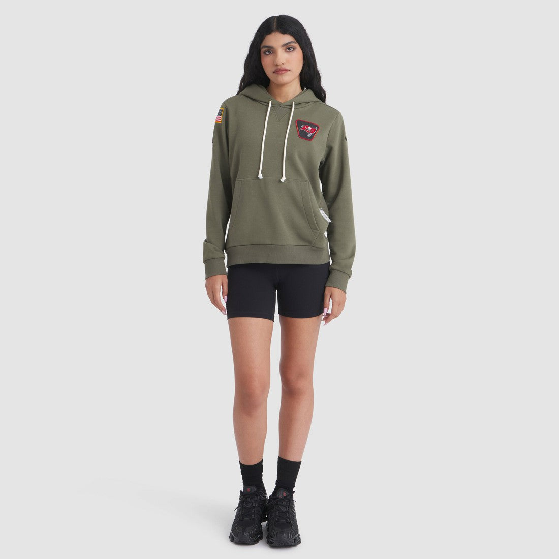 Tampa Bay Buccaneers Women's 2025 Salute to Service Sideline Standard Issue Dri-FIT Hoodie Olive | Nike for Sale