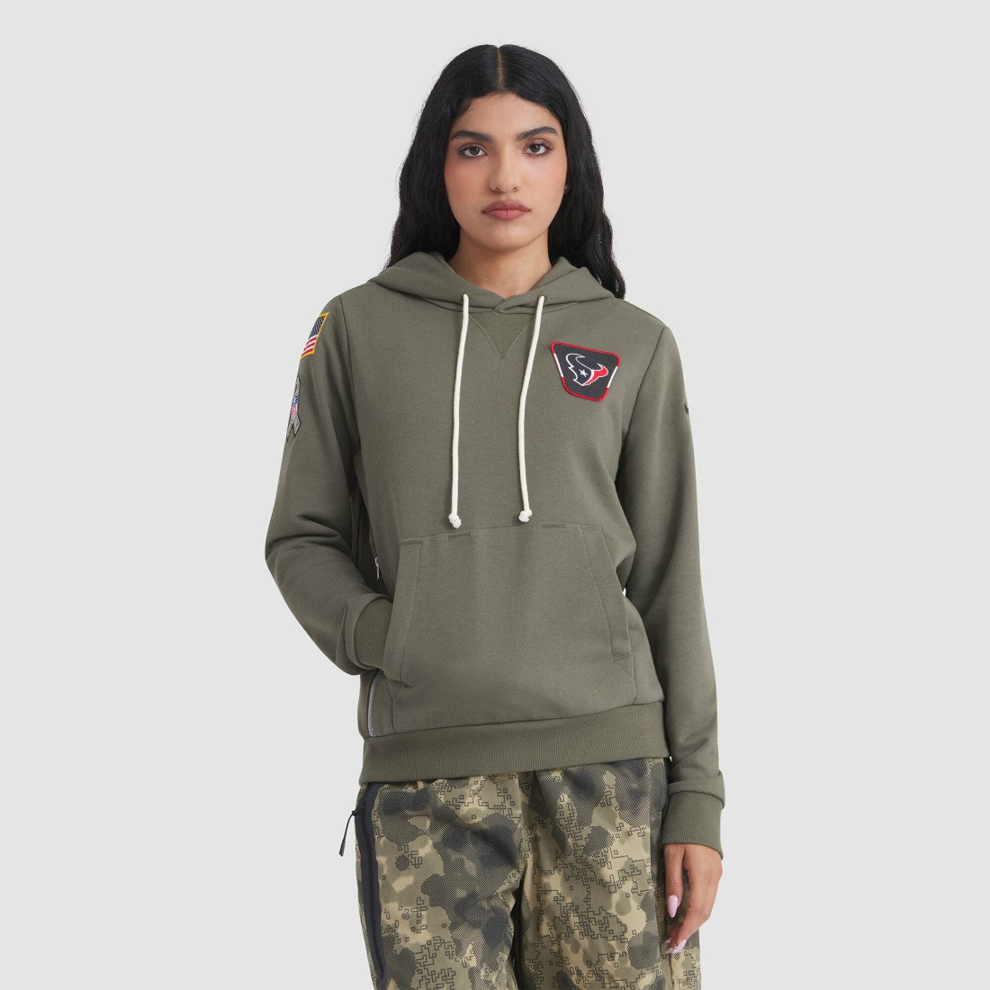 Houston Texans Women's 2025 Salute to Service Sideline Standard Issue Dri-FIT Hoodie Olive | Nike for Sale