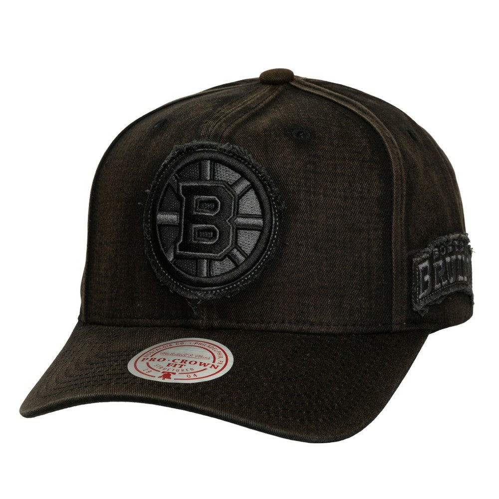 Boston Bruins Mitchell & Ness Downtown Snow Wash Pro-Crown Adjustable Hat - Black - NHL
