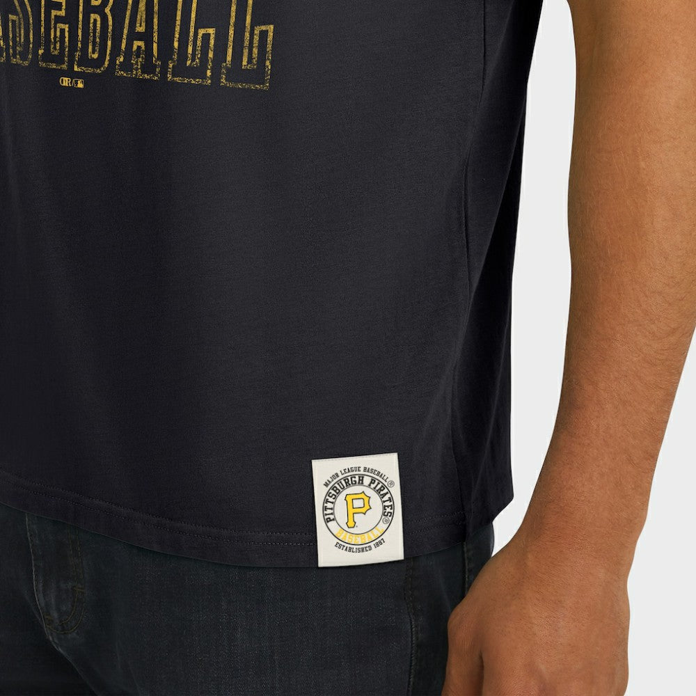 Pittsburgh Pirates Darius Rucker Collection by Fanatics Distressed Sleeve Stripe T-Shirt - MLB