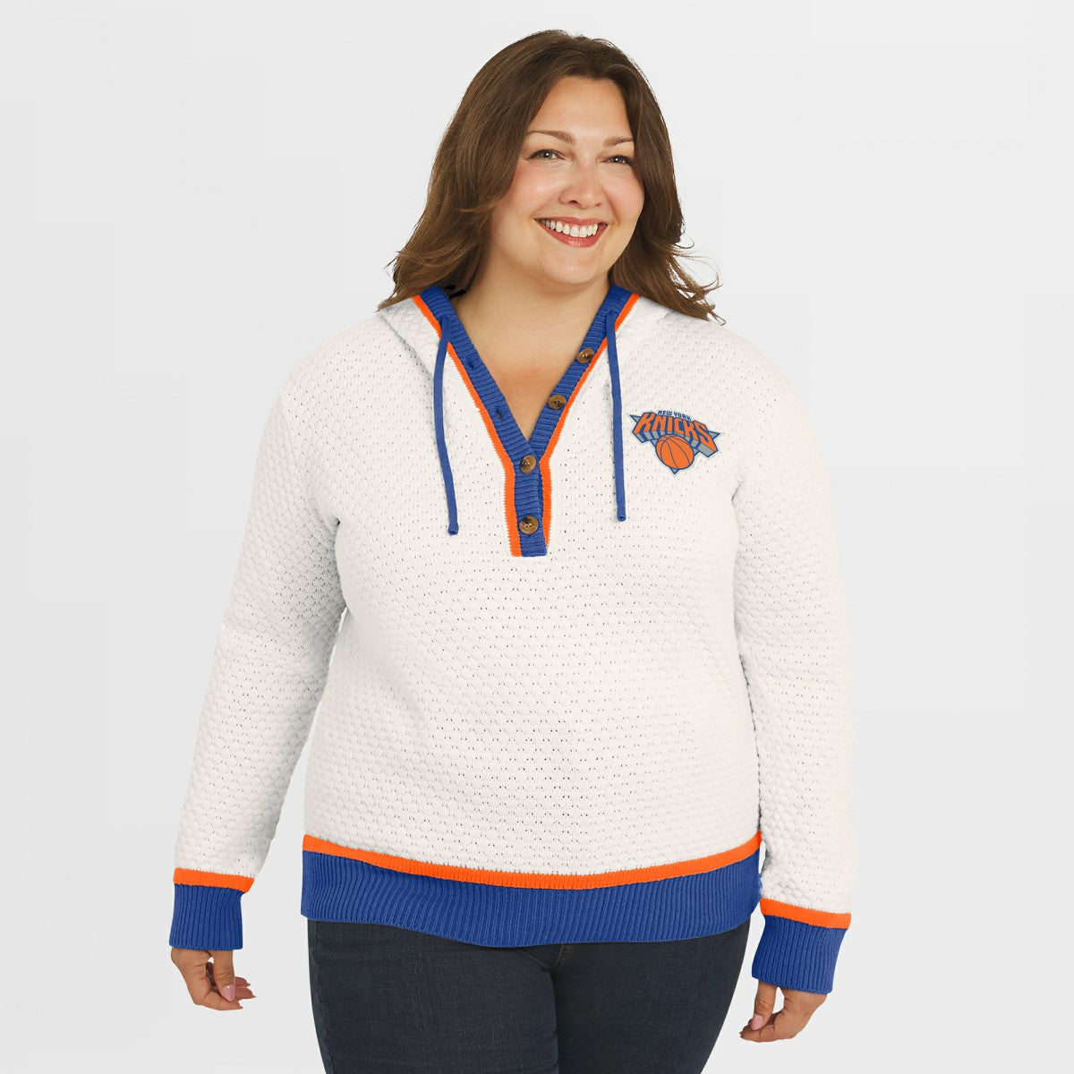 New York Knicks WEAR by Erin Andrews Women's Plus Size Hoodie Sweater Cream - NBA