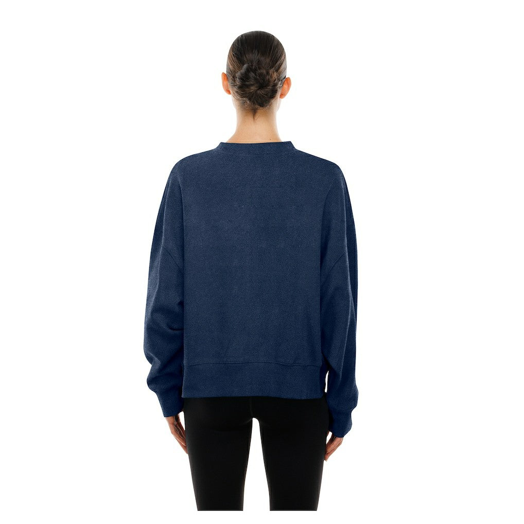 Dallas Cowboys New Era Women's Oversized Throwback Mineral Wash Crew Neck Sweatshirt Navy | NFL