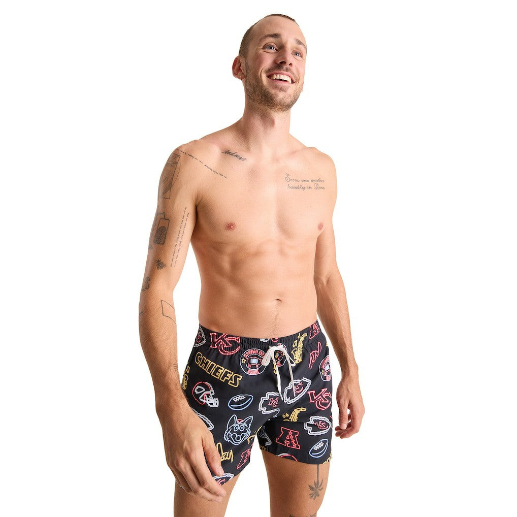 Kansas City Chiefs Chubbies The Neon 5.5" Classic Lined Swim Trunks Black | NFL