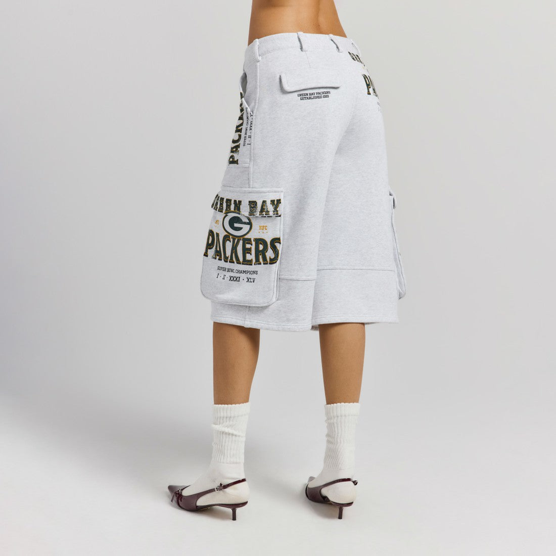 Green Bay Packers Off Season x NFL Women's Fleece Cargo Shorts Heather Gray | NFL