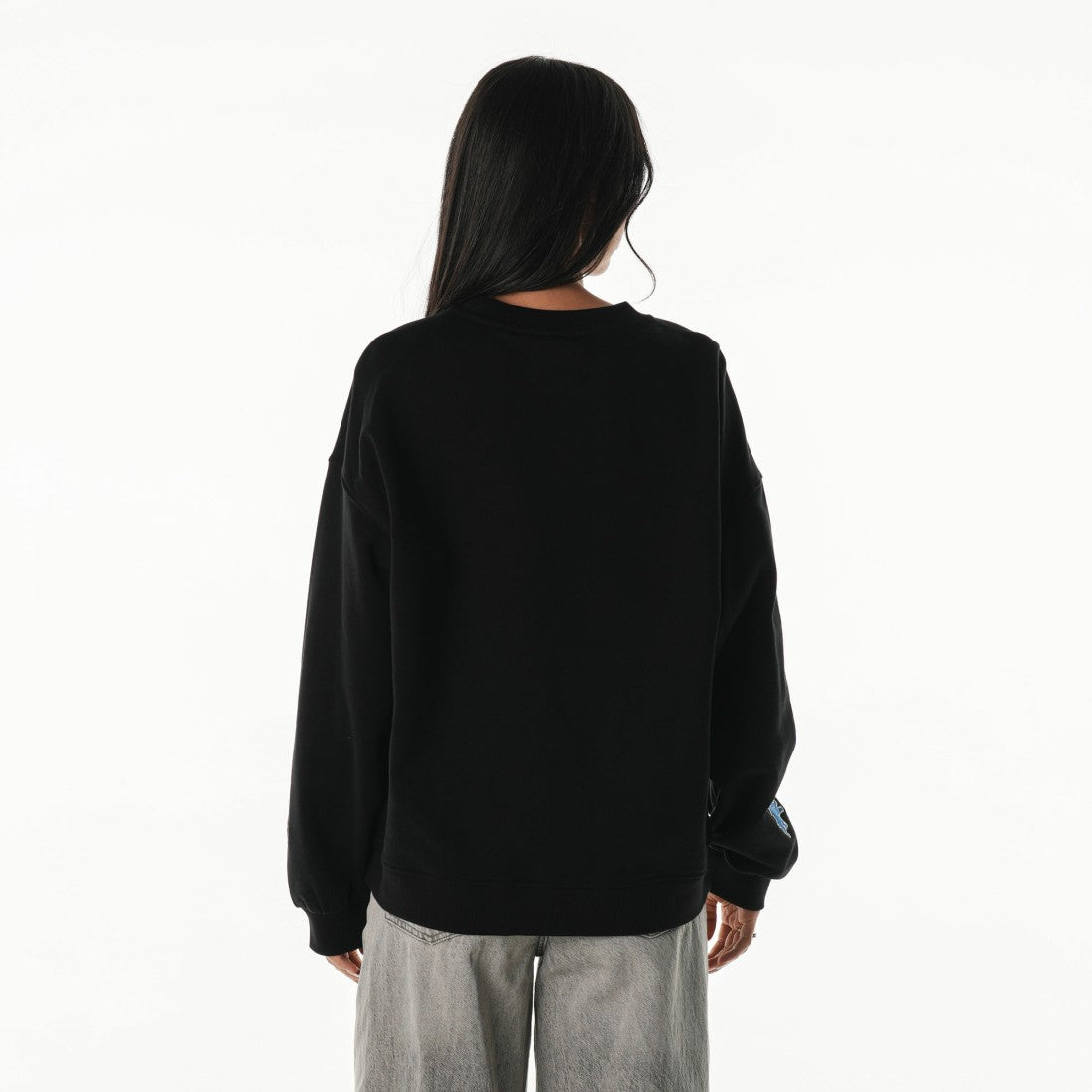 Detroit Lions The Wild Collective Women's Rock Crystal Oversized Crewneck Sweatshirt Black | NFL