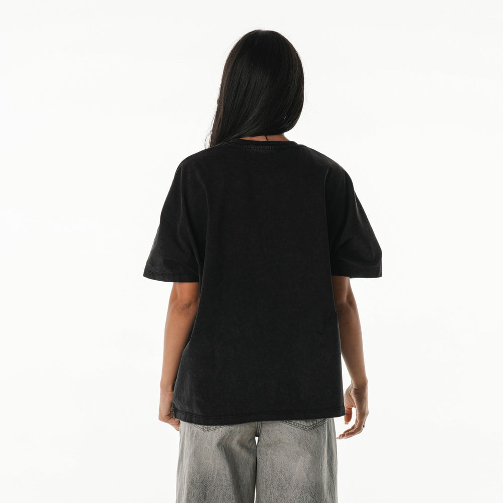 Detroit Lions The Wild Collective Women's Oversized Laurel Graphic Dolman T-Shirt Black | NFL