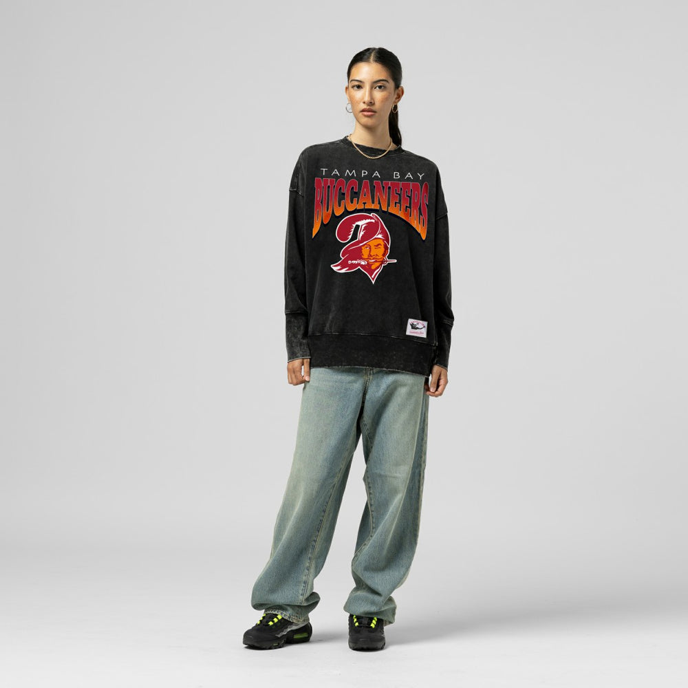 Tampa Bay Buccaneers Women's Delineate Mineral Wash Crewneck Sweatshirt Black | Mitchell & Ness