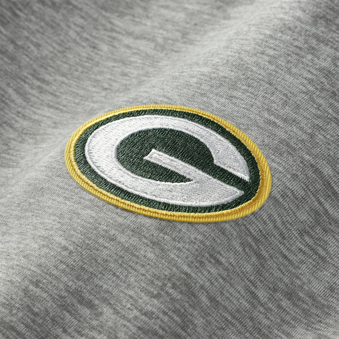 Green Bay Packers Antigua Urgent Pullover Hoodie Heather Gray/Black | NFL