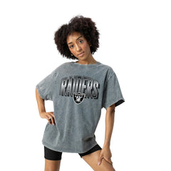 Las Vegas Raiders Gameday Couture Women's Peak Performance Oversized Snow Wash T-Shirt Gray | NFL