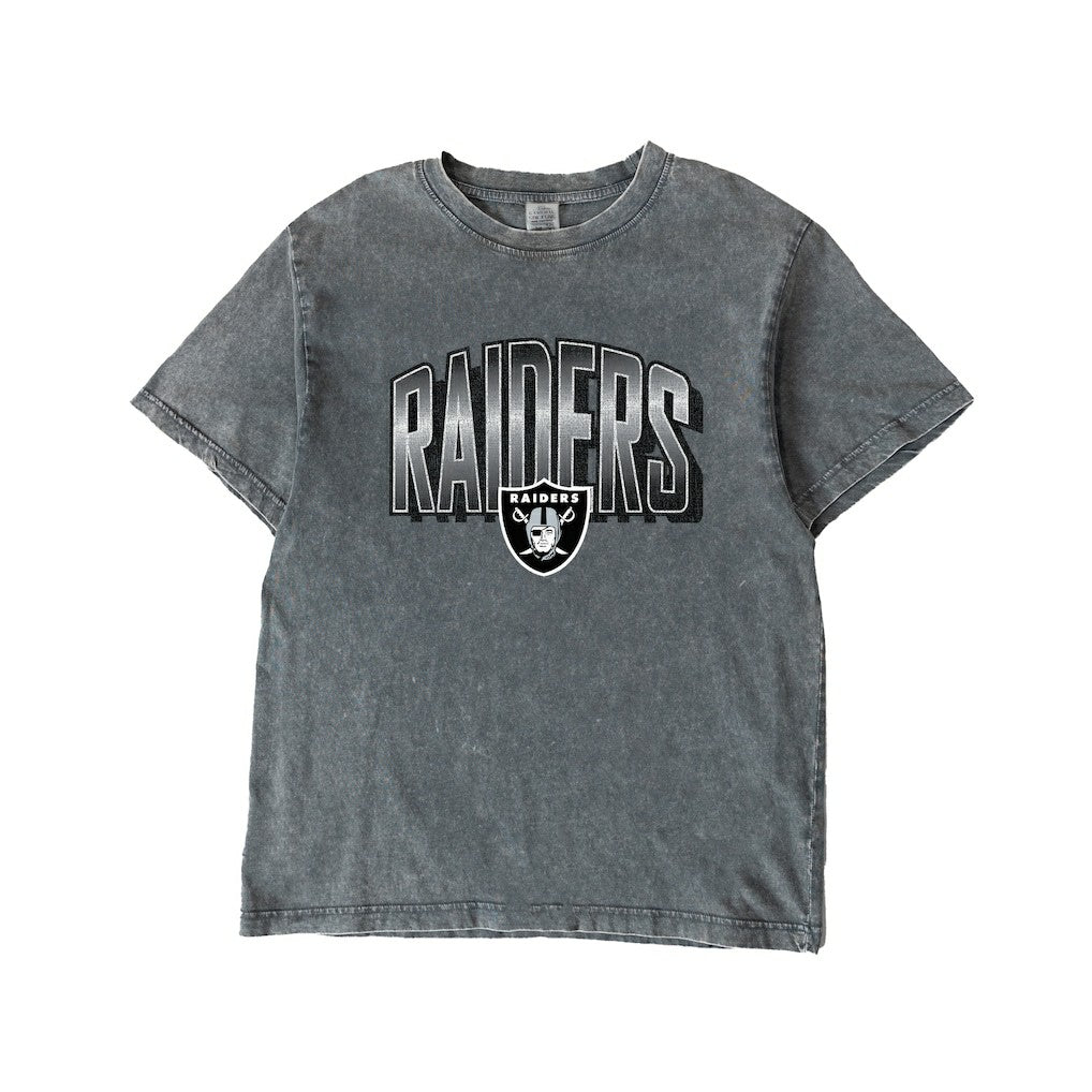 Las Vegas Raiders Gameday Couture Women's Peak Performance Oversized Snow Wash T-Shirt Gray | NFL