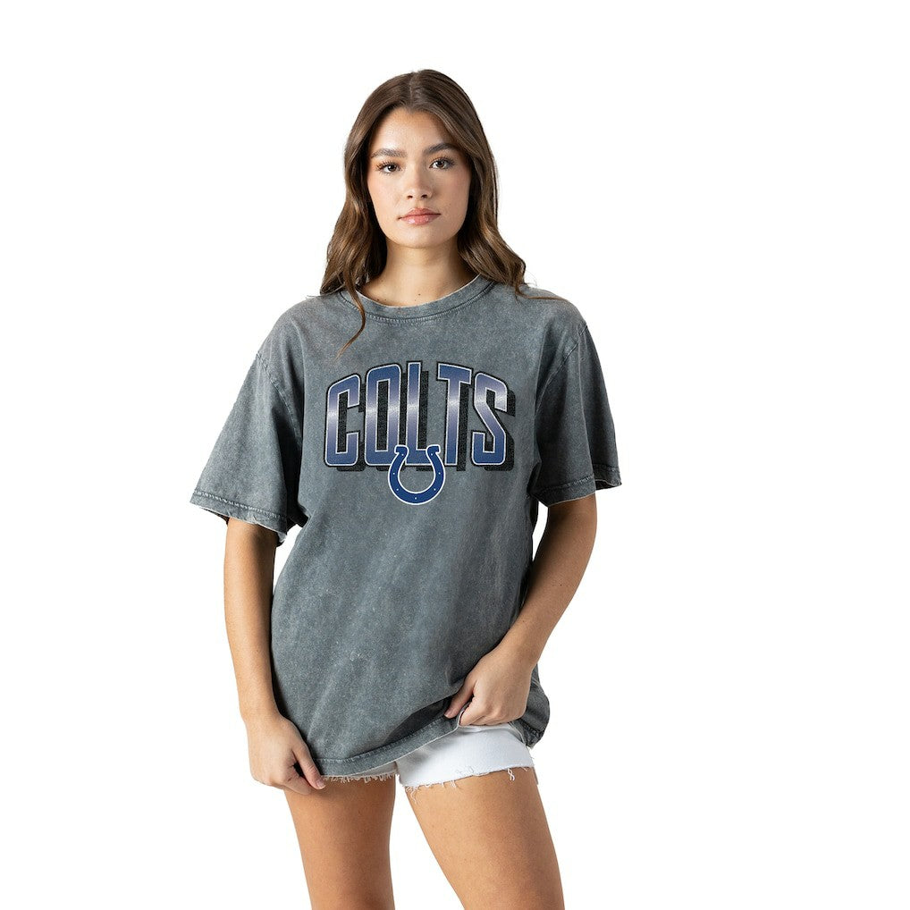 Indianapolis Colts Gameday Couture Women's Peak Performance Oversized Snow Wash T-Shirt Gray | NFL