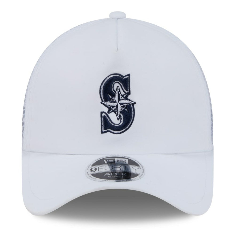 Seattle Mariners New Era 2026 Batting Practice Apex 9FORTY Adjustable Trucker Hat - MLB