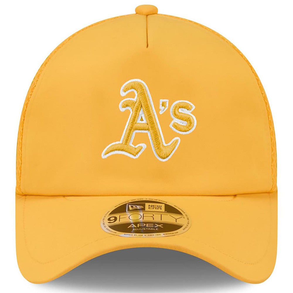 Athletics New Era 2026 Batting Practice Apex 9FORTY Adjustable Trucker Hat - MLB