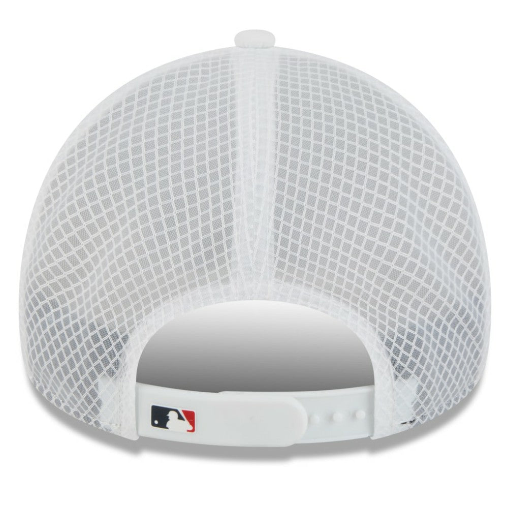 Boston Red Sox New Era 2026 Batting Practice Apex 9FORTY Adjustable Trucker Hat - MLB