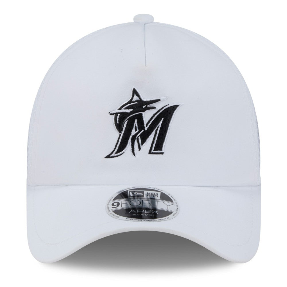 Miami Marlins New Era 2026 Batting Practice Apex 9FORTY Adjustable Trucker Hat - MLB