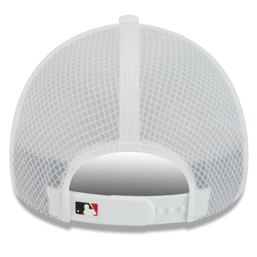 Cincinnati Reds New Era 2026 Batting Practice Apex 9FORTY Adjustable Trucker Hat - MLB