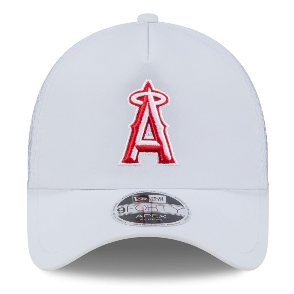 Los Angeles Angels New Era 2026 Batting Practice Apex 9FORTY Adjustable Trucker Hat - MLB
