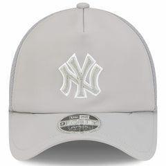New York Yankees New Era 2026 Batting Practice Apex 9FORTY Adjustable Trucker Hat - MLB