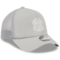 New York Yankees New Era 2026 Batting Practice Apex 9FORTY Adjustable Trucker Hat - MLB