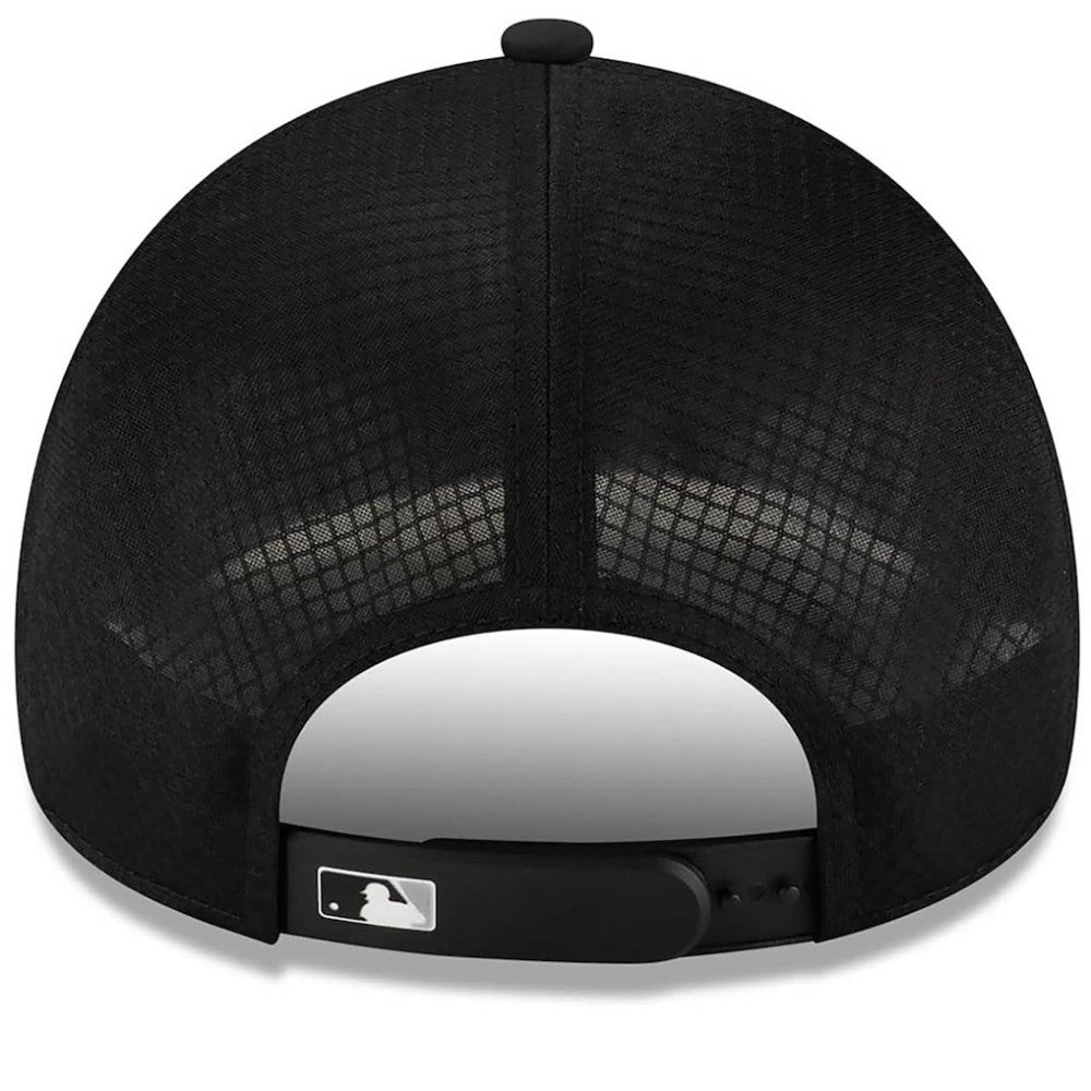 Chicago White Sox New Era 2026 Batting Practice Apex 9FORTY Adjustable Trucker Hat - MLB