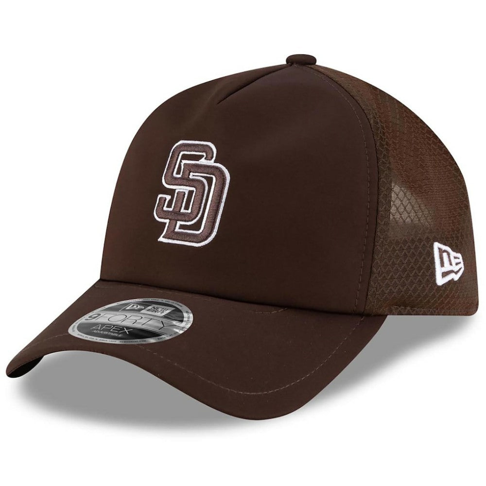 San Diego Padres New Era 2026 Batting Practice Apex 9FORTY Adjustable Trucker Hat - MLB