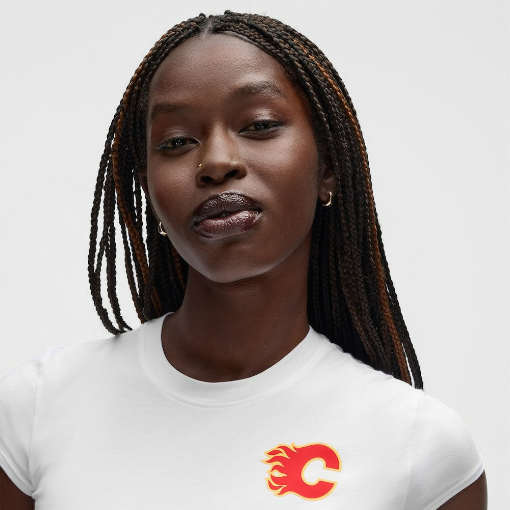 Calgary Flames lululemon Women's Baby T-Shirt - White - NHL