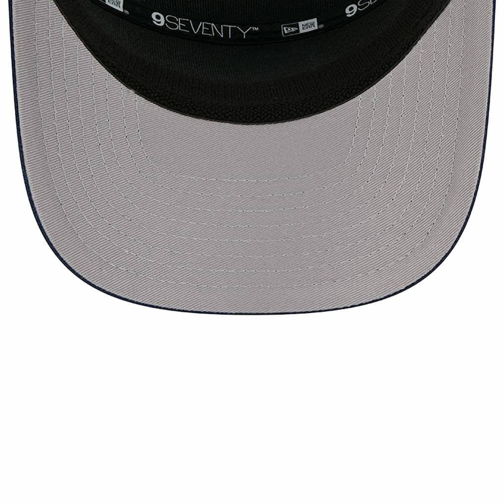 Dallas Cowboys New Era Quick Strike Split Panel 9SEVENTY Stretch-Snap Trucker Hat Navy | NFL
