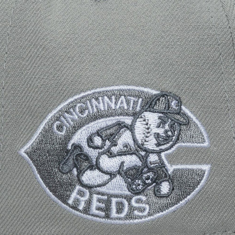 Cincinnati Reds Mitchell & Ness Cooperstown Thunderstorm Head Coach Pro-Crown Adjustable Hat - MLB