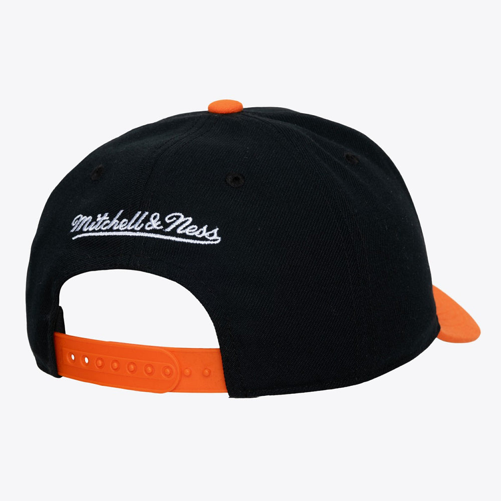 New York Knicks Hardwood Classics Legendary Away Pro-Pinch Adjustable Hat Black - NBA