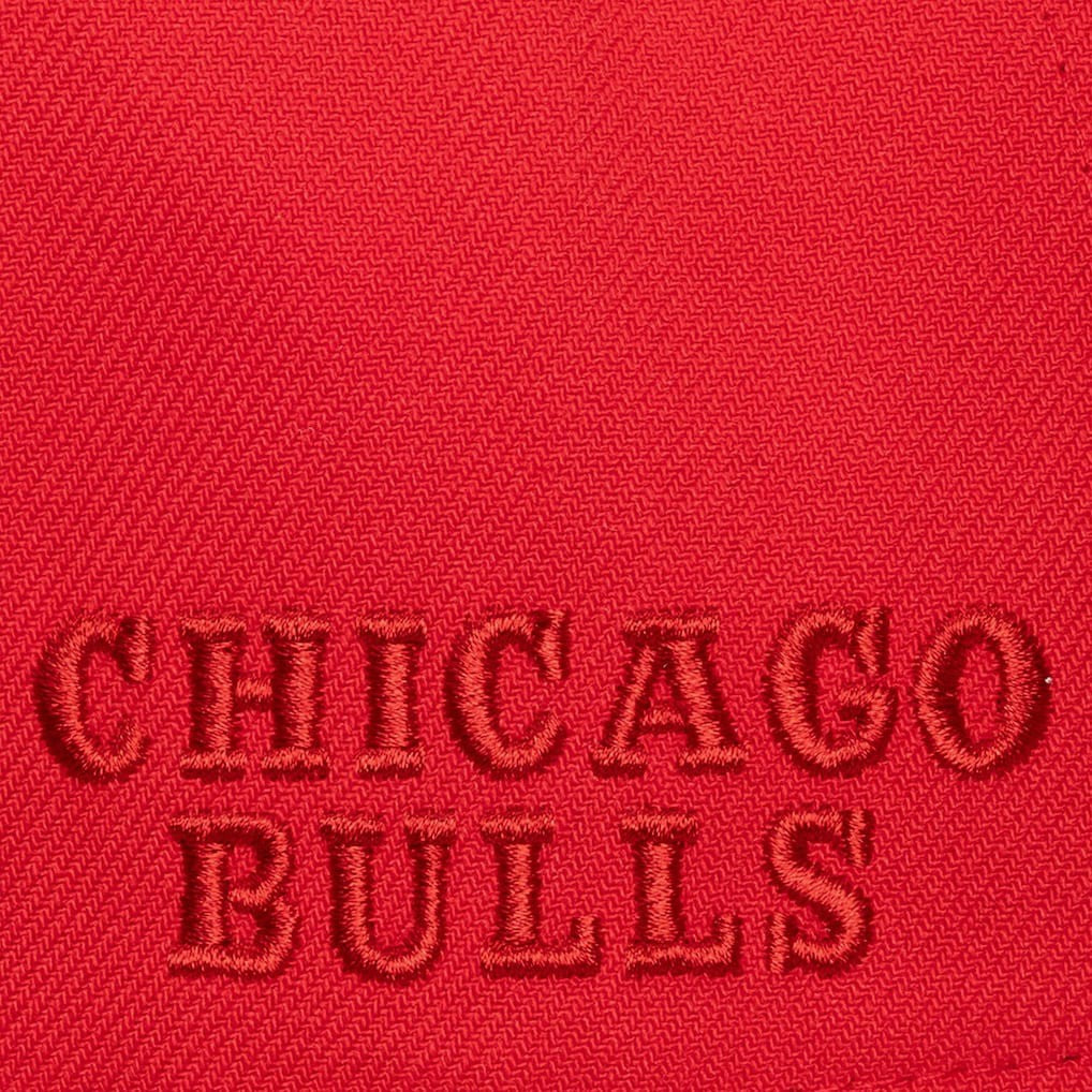 Chicago Bulls Legendary Home Pro Pinch Snapback Hat Red - NBA