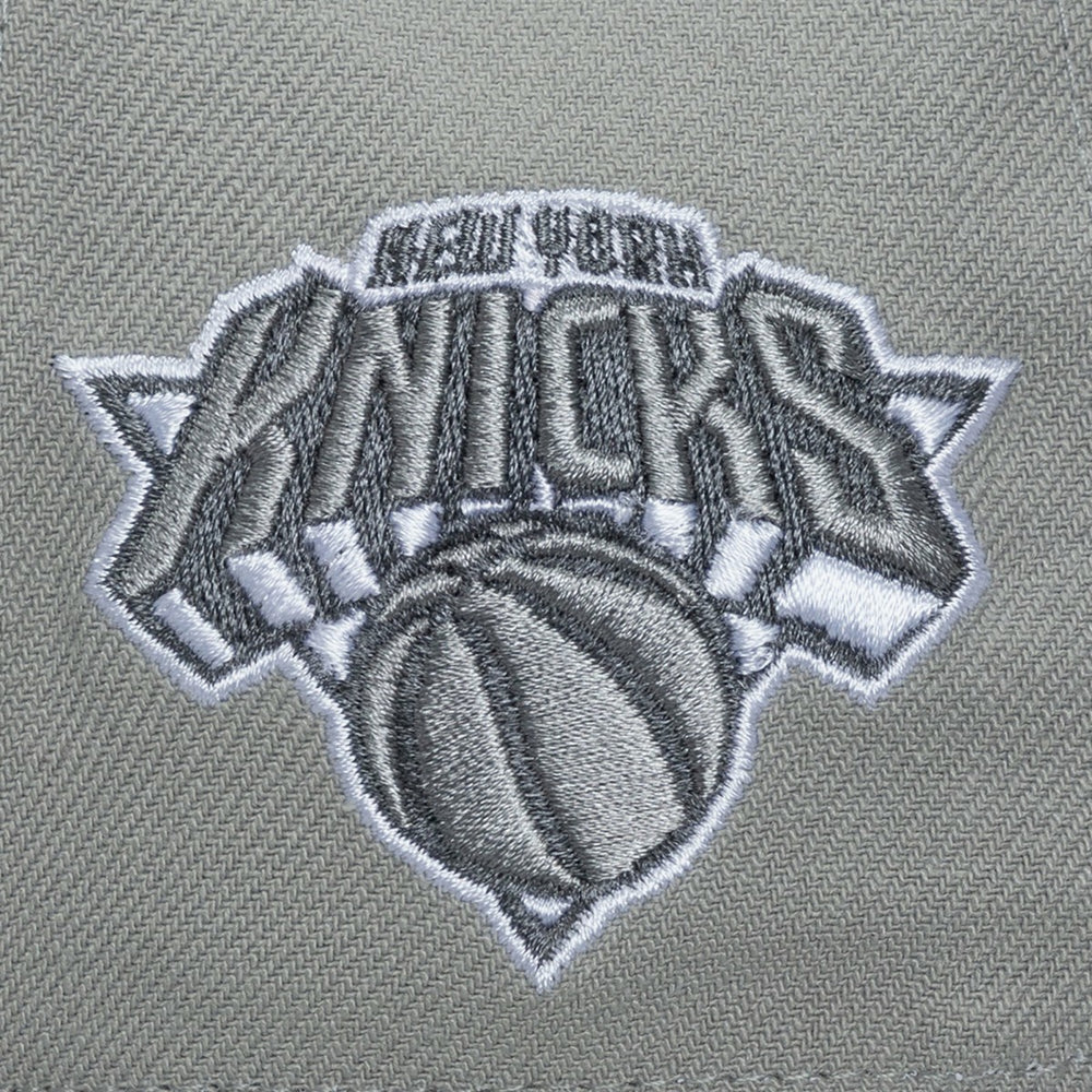New York Knicks Thunderstorm Head Coach Pro Crown Snapback Hat Gray - NBA