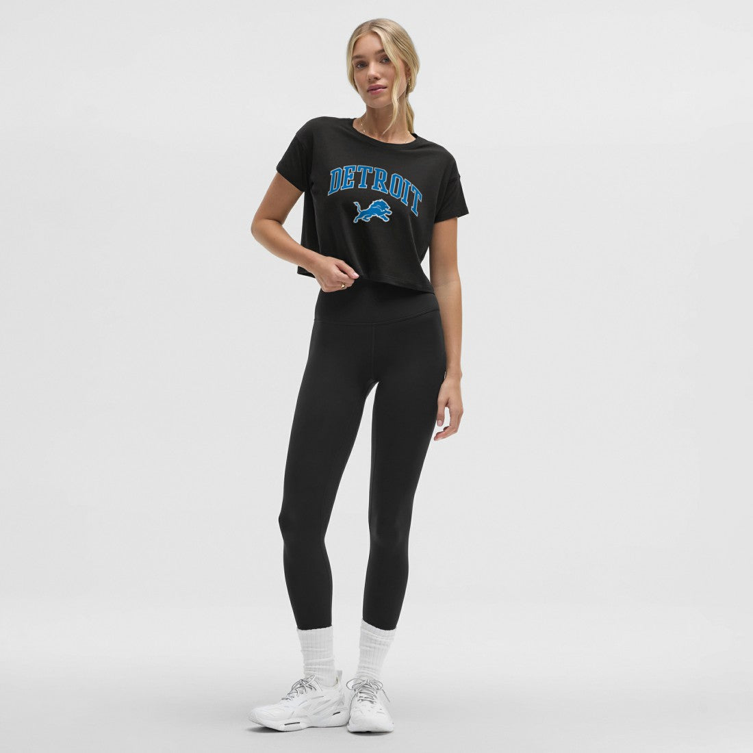 Detroit Lions lululemon Women's Cates T-Shirt Black | NFL