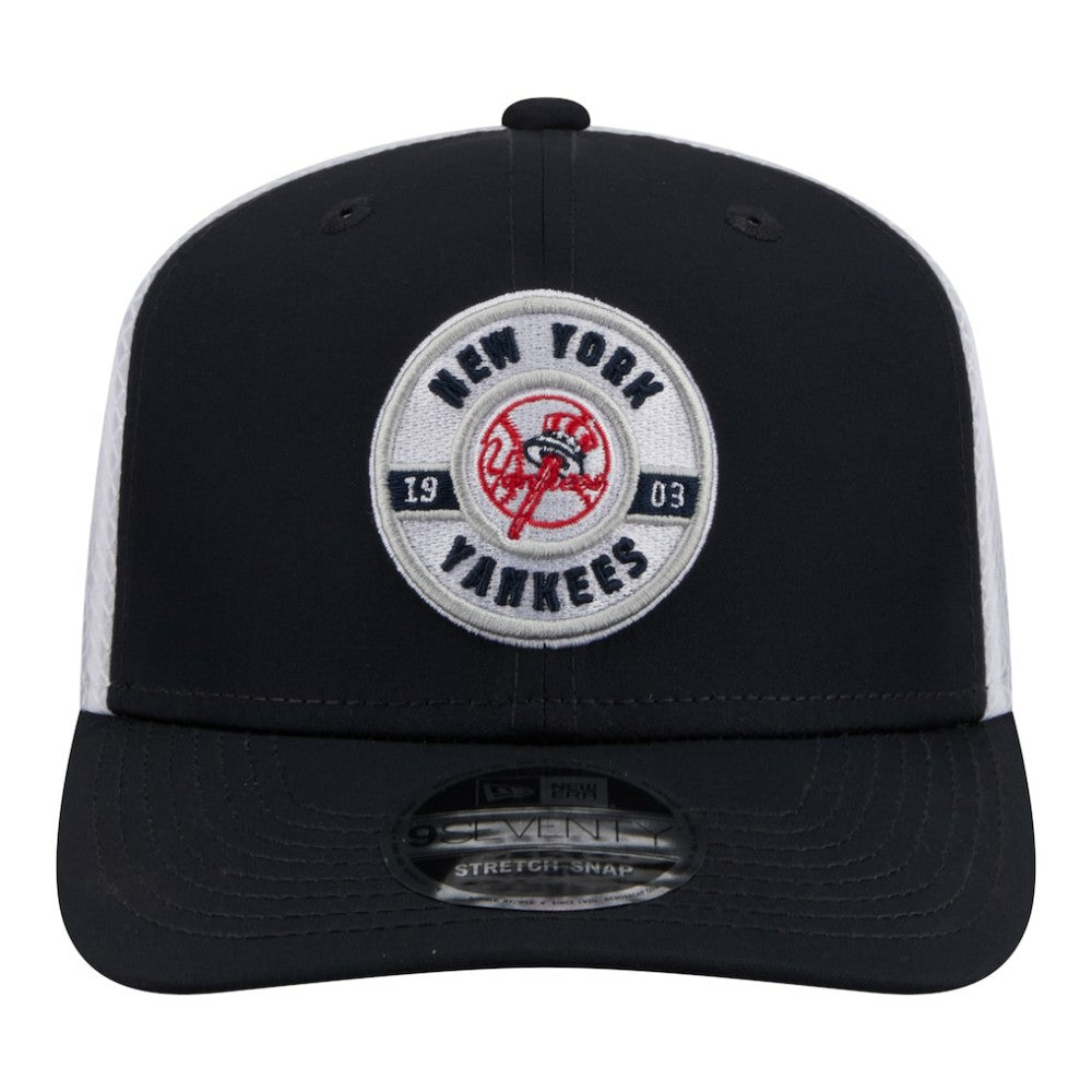 New York Yankees New Era Active 9SEVENTY Adjustable Trucker Hat - MLB