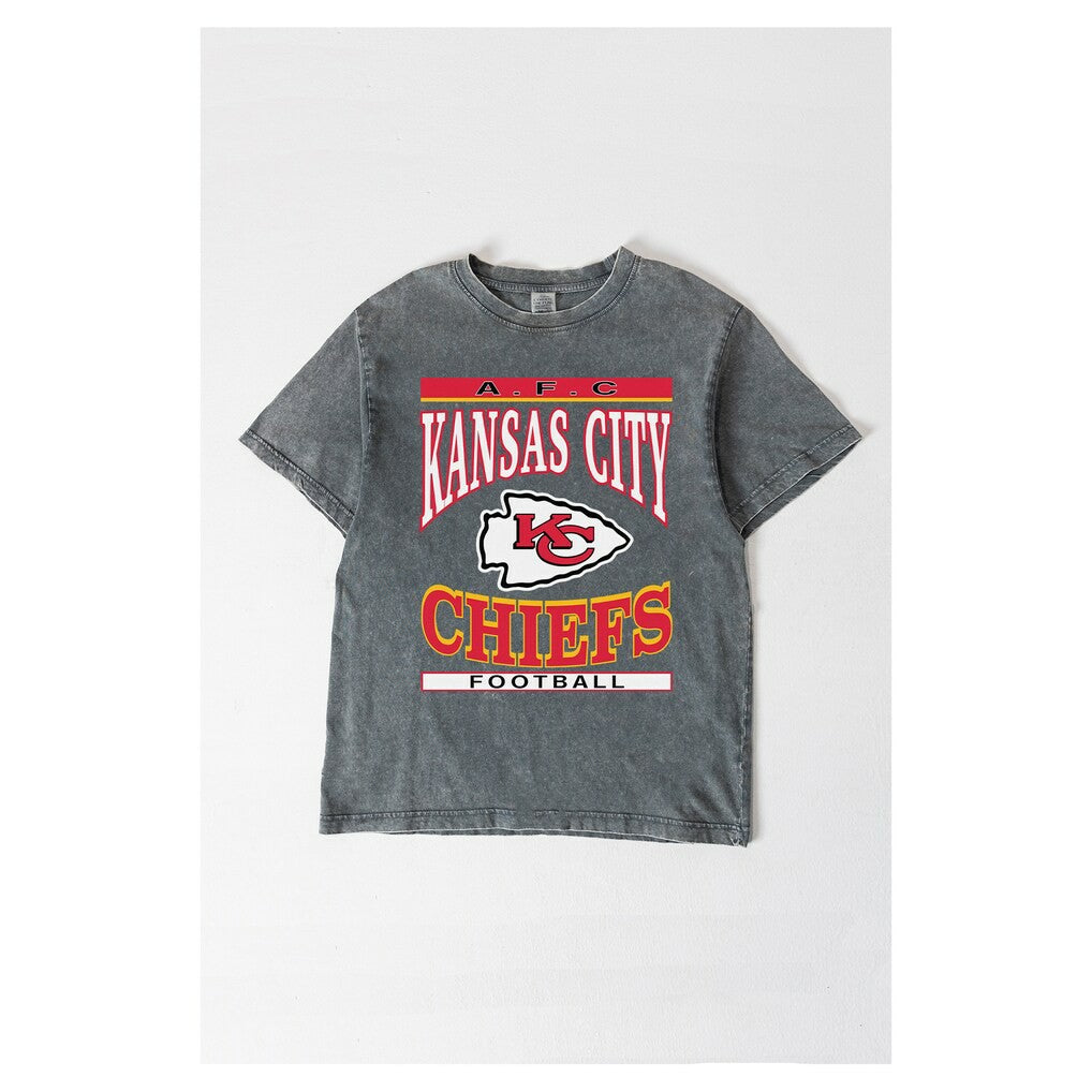 Kansas City Chiefs Gameday Couture Women's Oversized Classic Grind Washed T-Shirt Gray | NFL