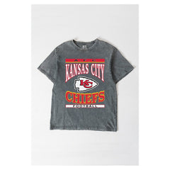 Kansas City Chiefs Gameday Couture Women's Oversized Classic Grind Washed T-Shirt Gray | NFL