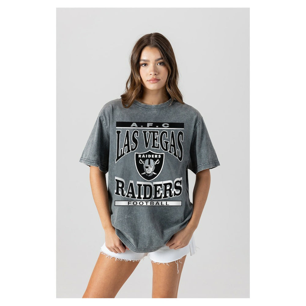 Las Vegas Raiders Gameday Couture Women's Oversized Classic Grind Washed T-Shirt Gray | NFL
