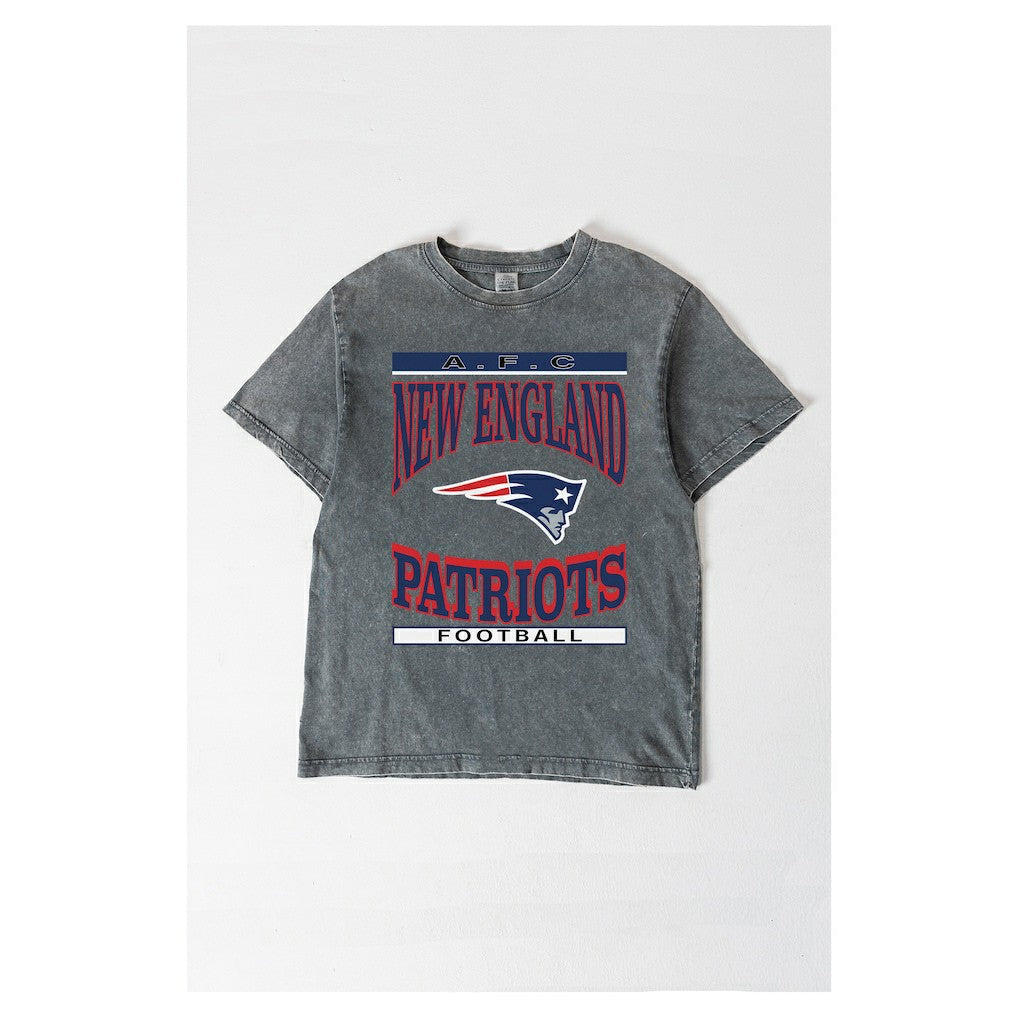 New England Patriots Gameday Couture Women's Oversized Classic Grind Washed T-Shirt Gray | NFL