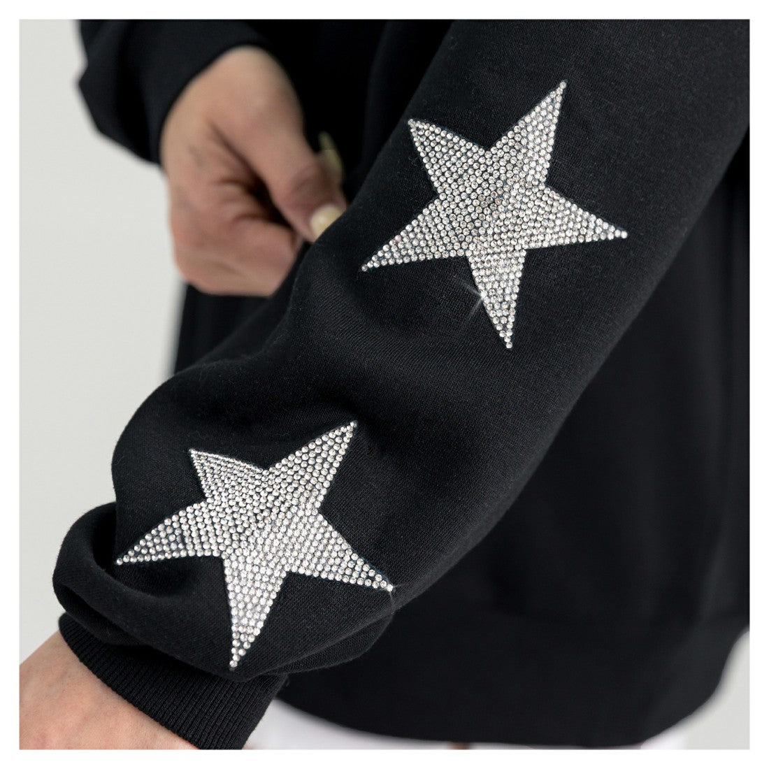 Detroit Lions Gameday Couture Women's Pure Victory Rhinestud Star-Sleeve Pullover Sweatshirt Black | NFL