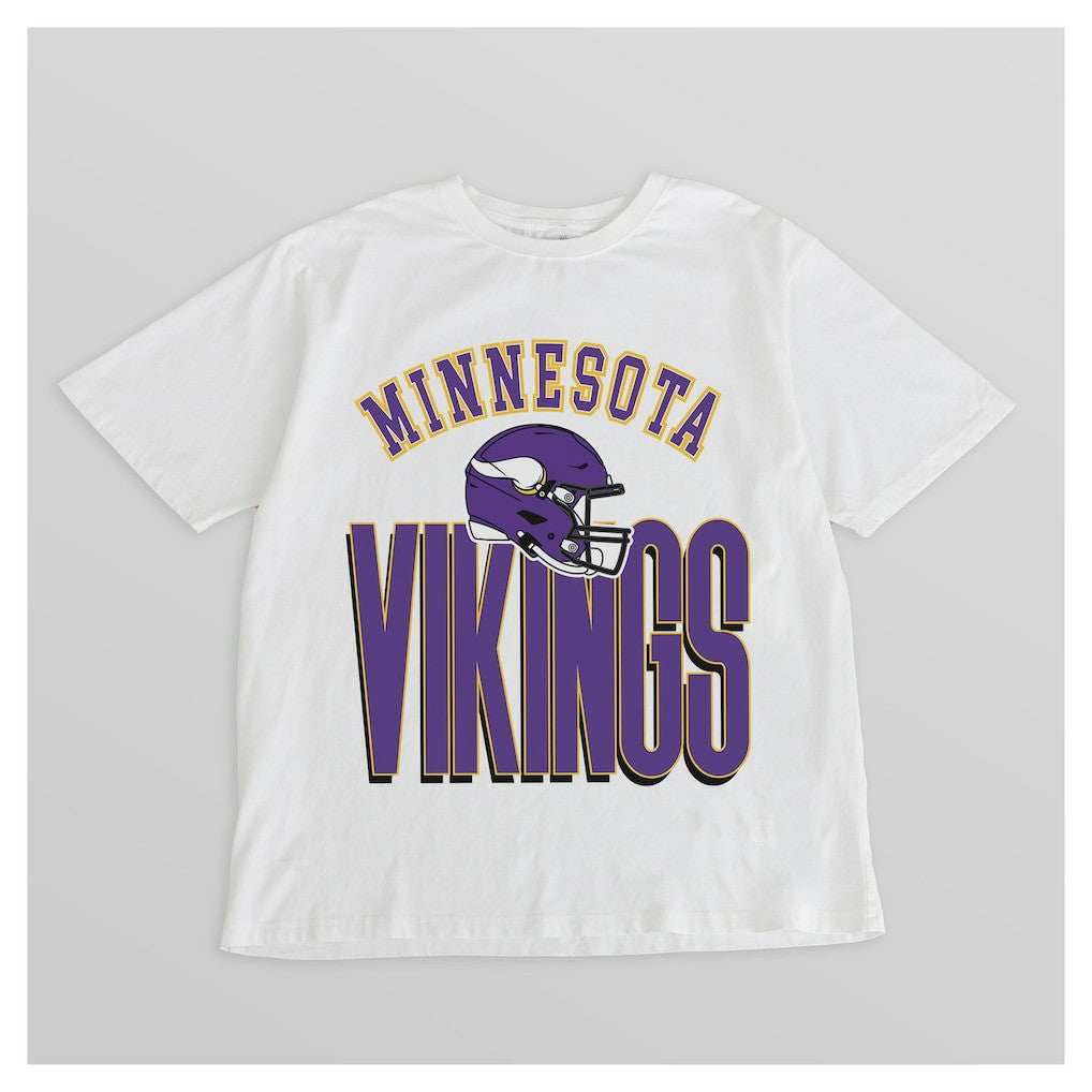 Minnesota Vikings Gameday Couture Women's Oversized Classic Fierce Focus T-Shirt White | NFL