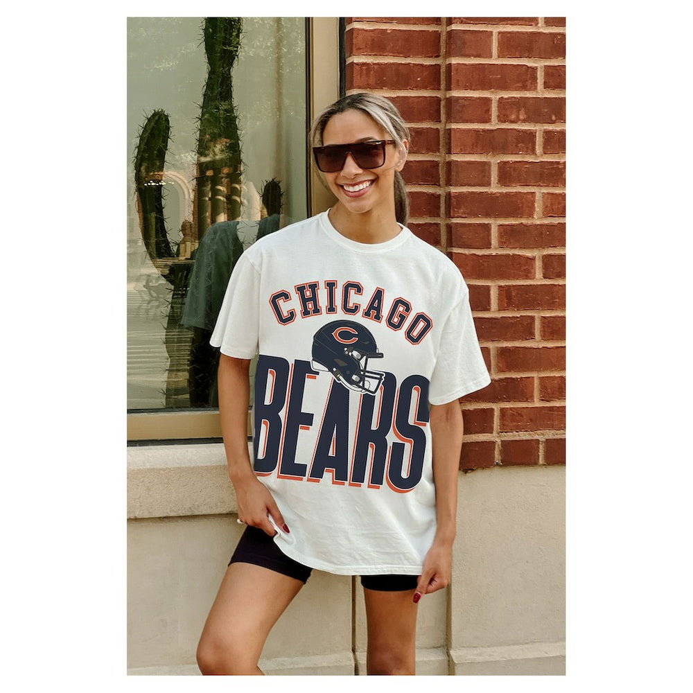 Chicago Bears Gameday Couture Women's Oversized Classic Fierce Focus T-Shirt White | NFL