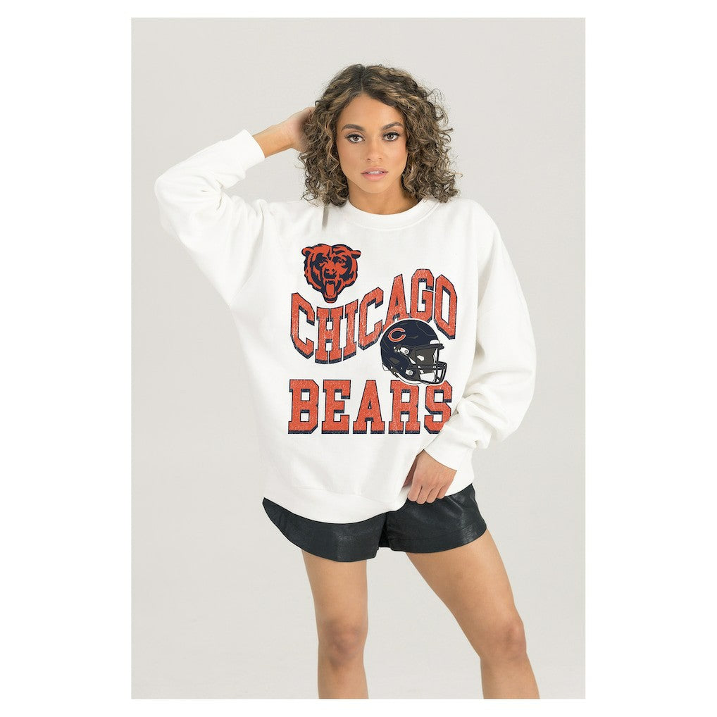 Chicago Bears Gameday Couture Women's Oversized Hard Earned Premium Fleece Pullover Sweatshirt White | NFL
