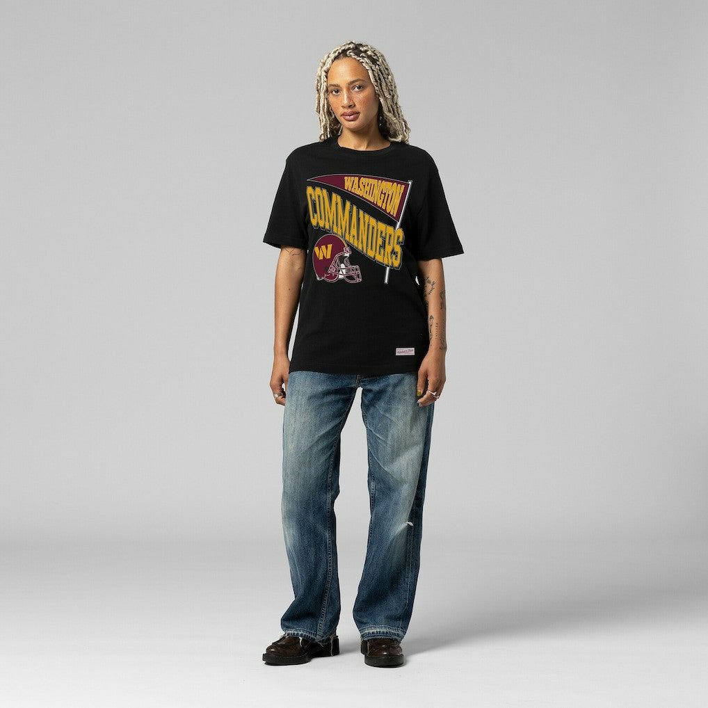 Washington Commanders Women's Team Dynamic Boyfriend T-Shirt Black | Mitchell & Ness
