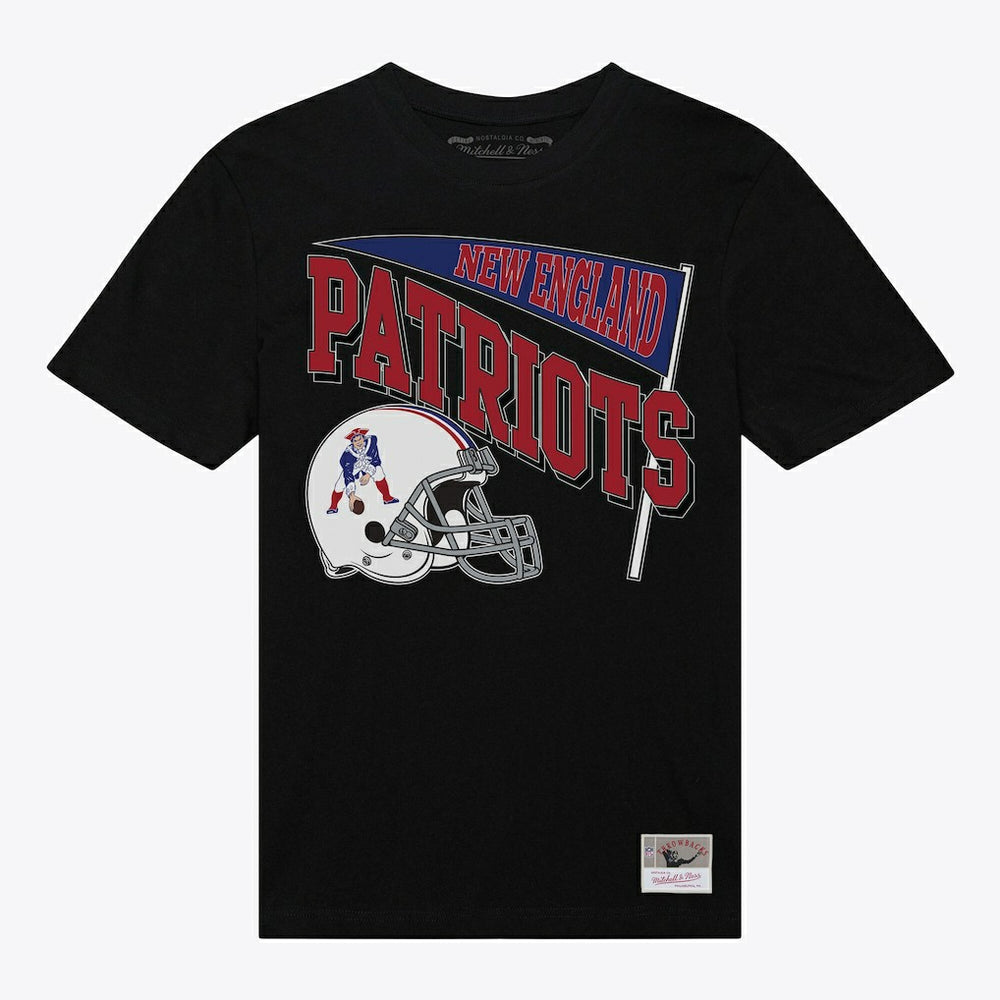 New England Patriots Women's Team Dynamic Boyfriend T-Shirt Black | Mitchell & Ness