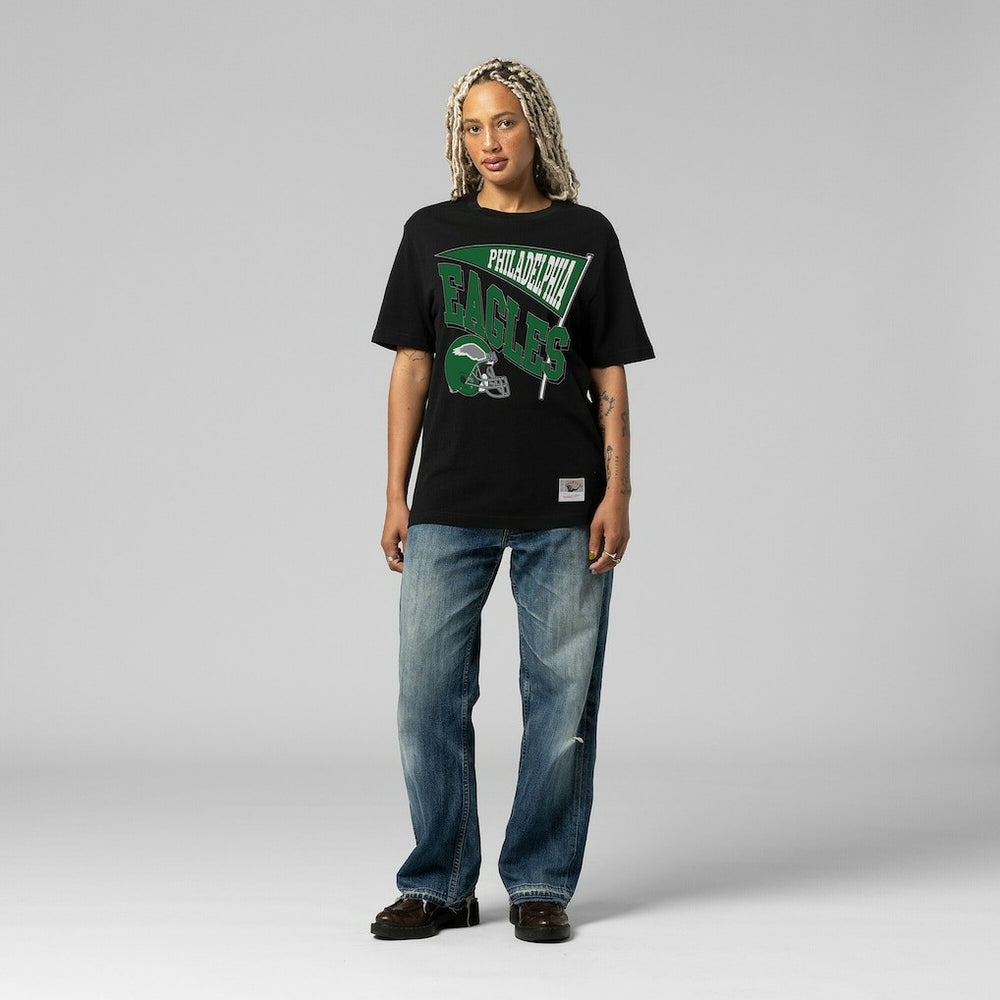 Philadelphia Eagles Women's Team Dynamic Boyfriend T-Shirt Black | Mitchell & Ness