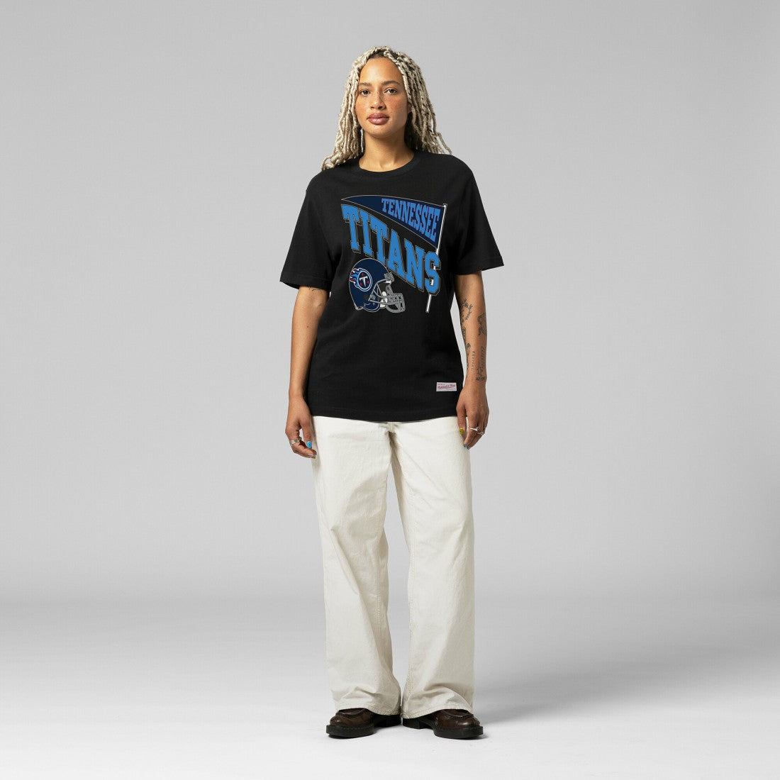 Tennessee Titans Women's Team Dynamic Boyfriend T-Shirt Black | Mitchell & Ness