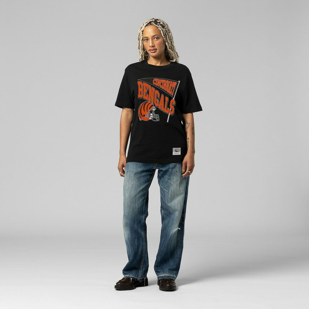 Cincinnati Bengals Women's Team Dynamic Boyfriend T-Shirt Black | Mitchell & Ness